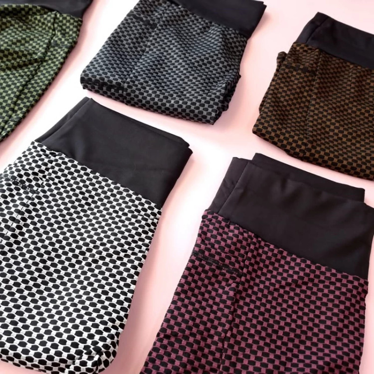 18-شلوارک ورزشی دخترانه سیملس پشت چیندار4