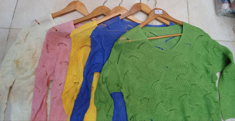 25-بلوز مجلسی قلاب بافی زنانه